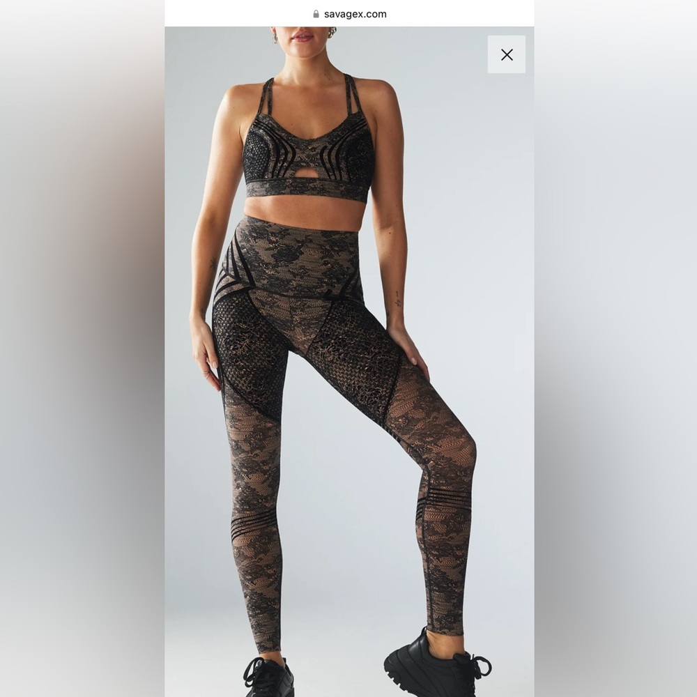 New with tags Savage Fenty Special FX High-Waist Legging and Sports Bra